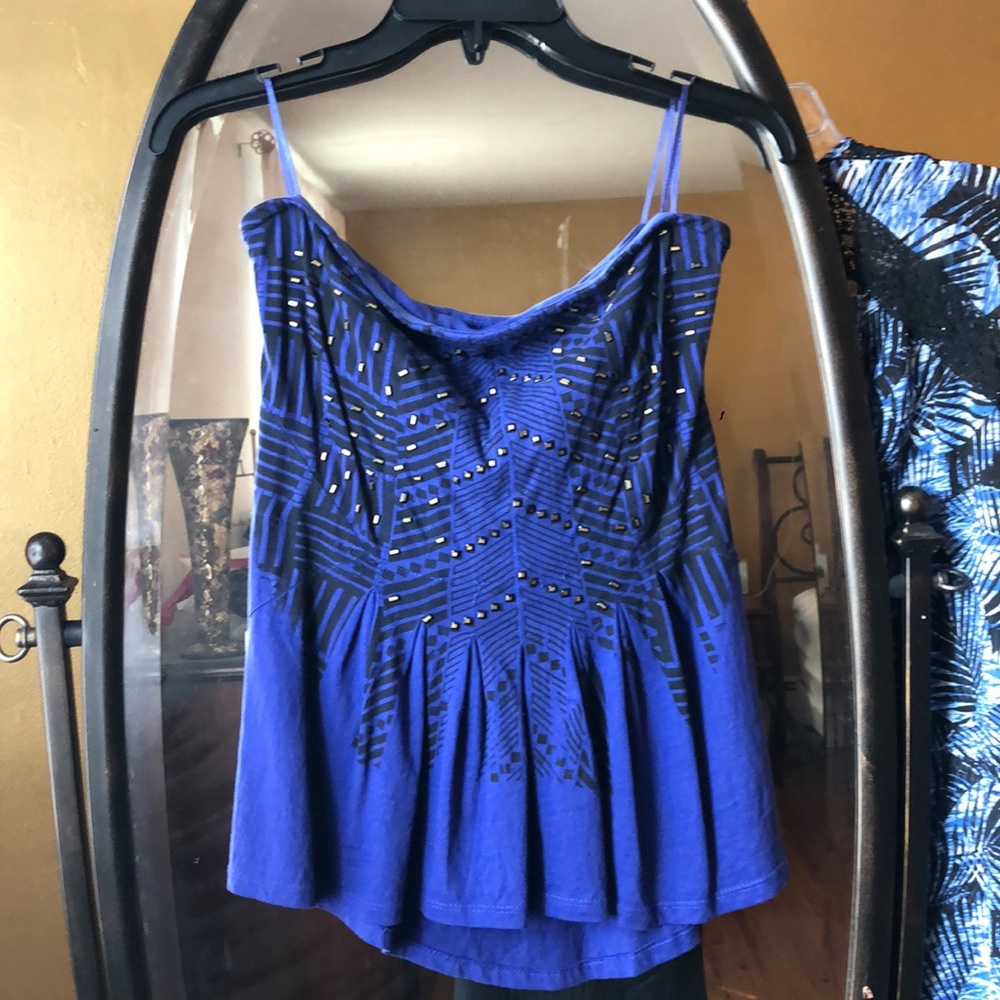 Guess strapless shirt